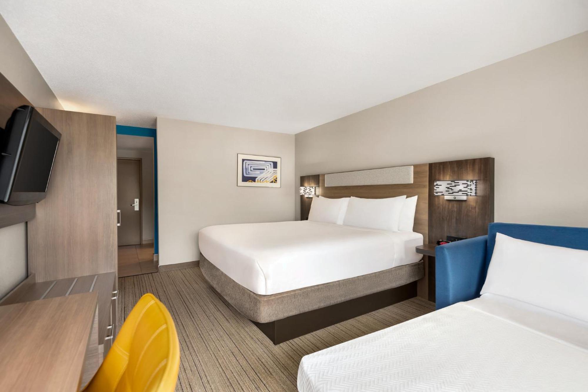Holiday Inn Express Hotel & Suites Fredericksburg By Ihg Exterior foto